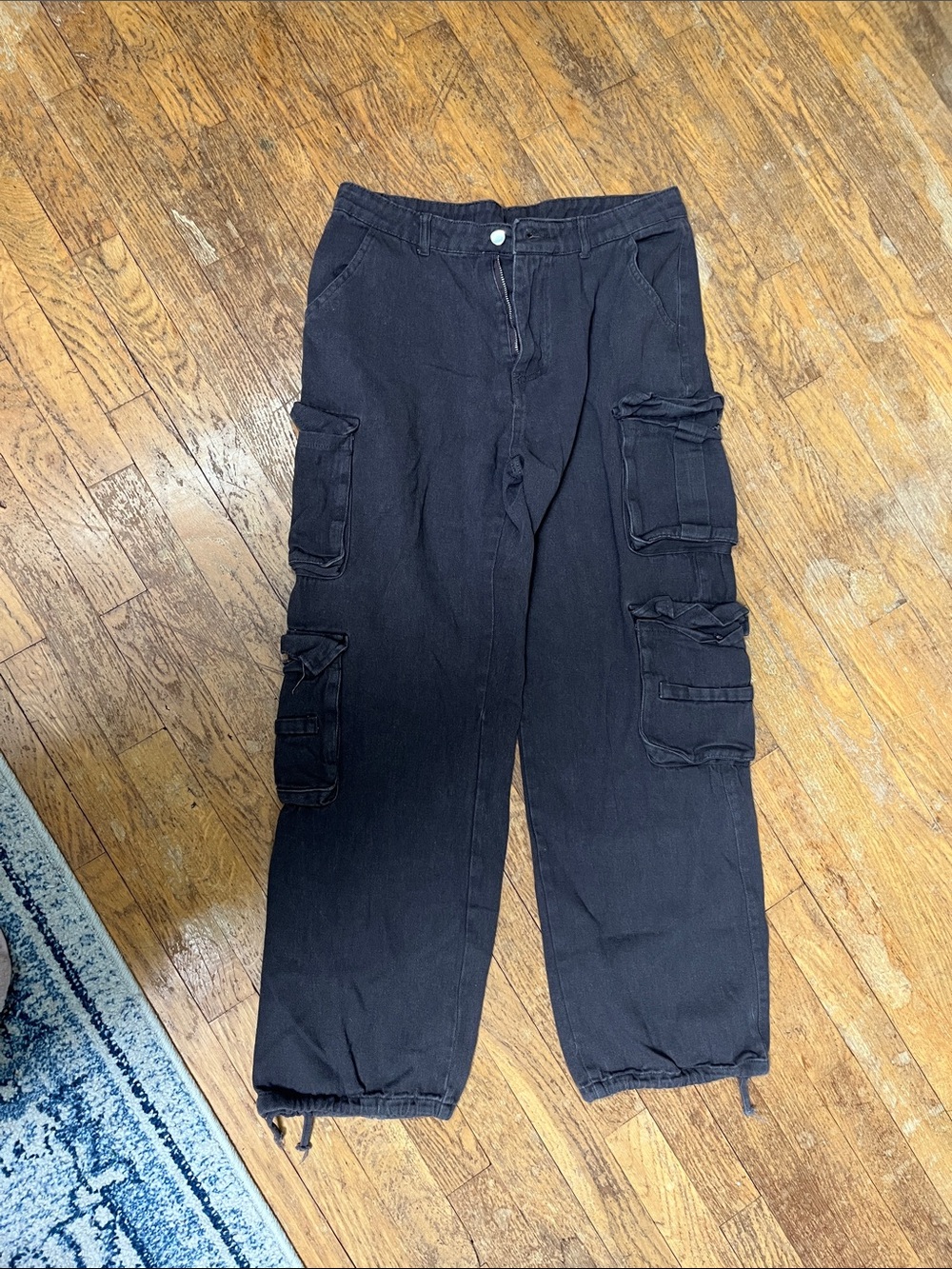 Brown Women’s Cargo Pants with Multiple Utility Pockets